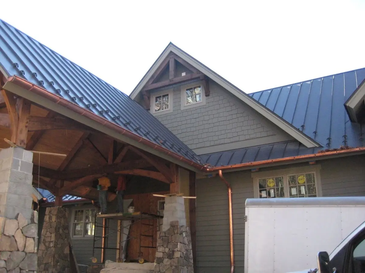 Craftsman Roofing team delivering quality roofing work in Winnona Park